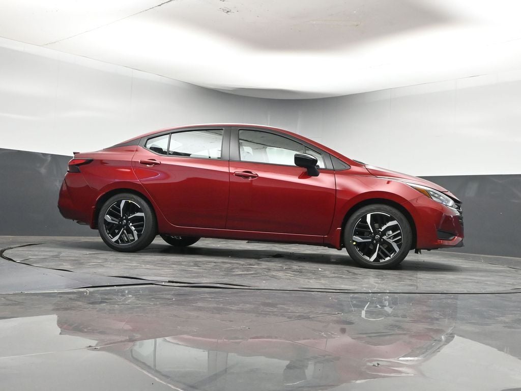 2025 Nissan Versa 1.6 SR