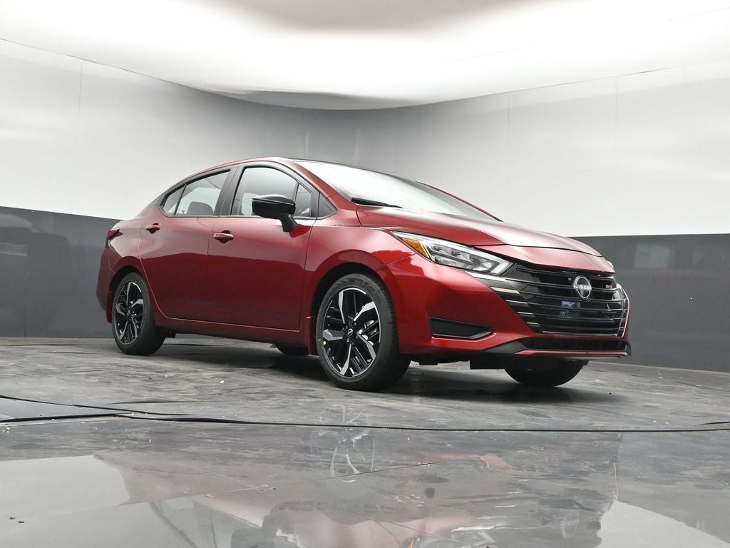 2025 Nissan Versa 1.6 SR