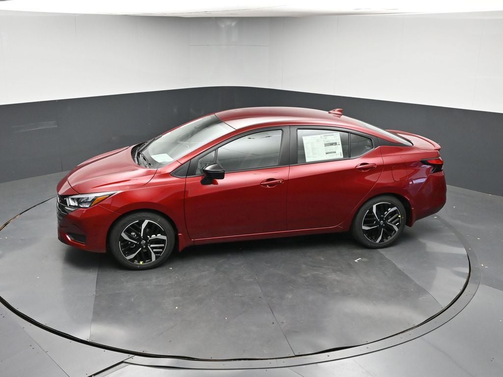 2025 Nissan Versa 1.6 SR