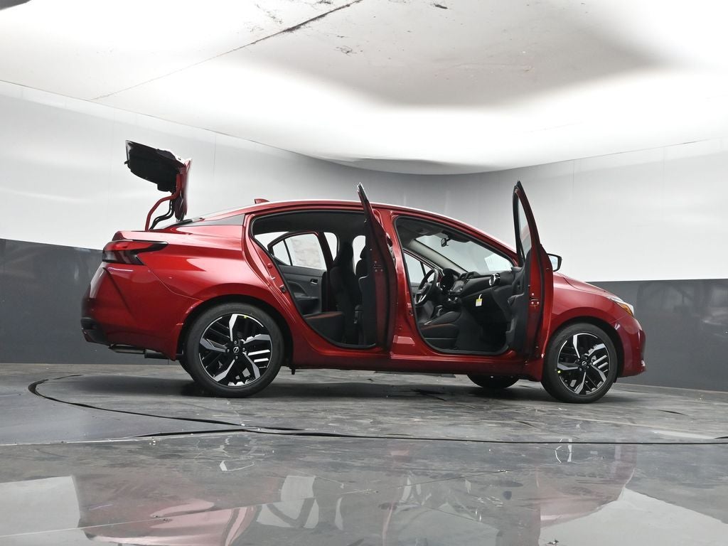 2025 Nissan Versa 1.6 SR