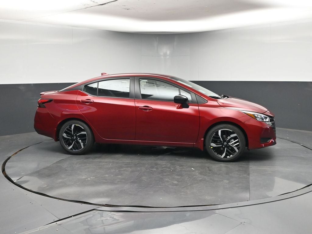 2025 Nissan Versa 1.6 SR