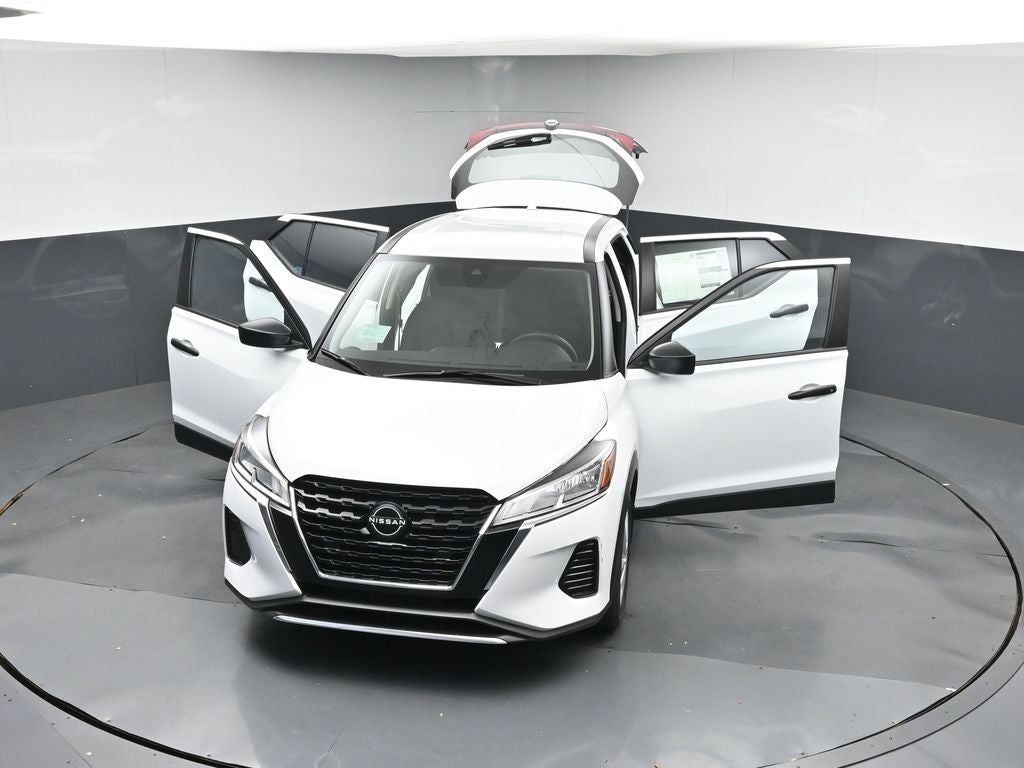 2025 Nissan Kicks Play S