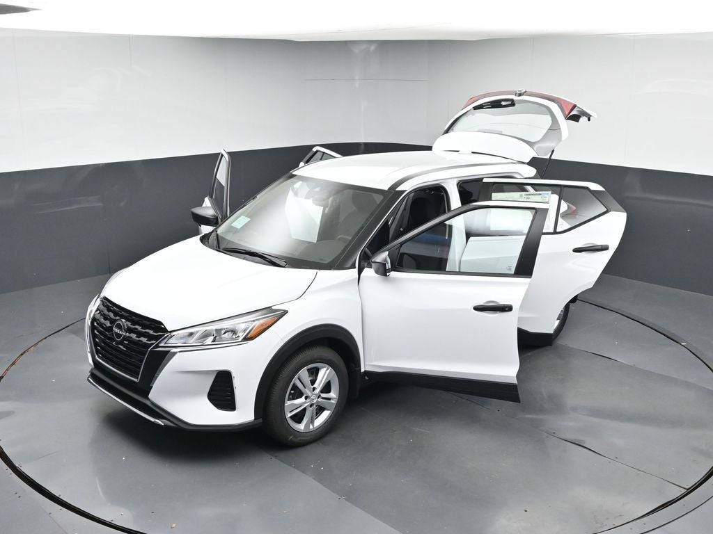 2025 Nissan Kicks Play S