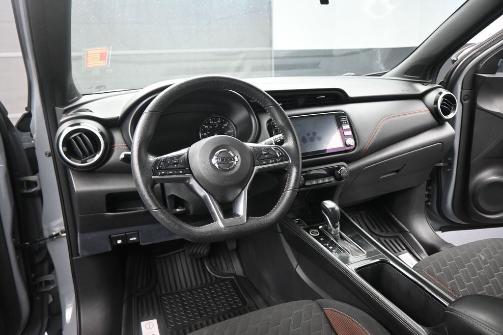 2021 Nissan Kicks SR