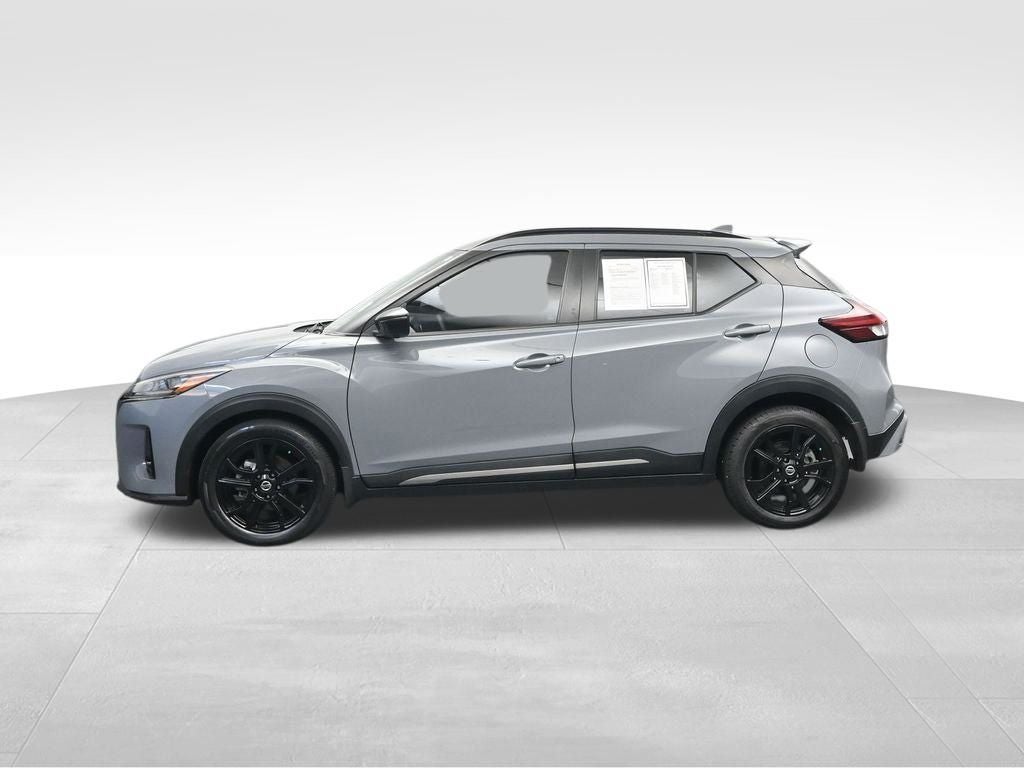 2021 Nissan Kicks SR