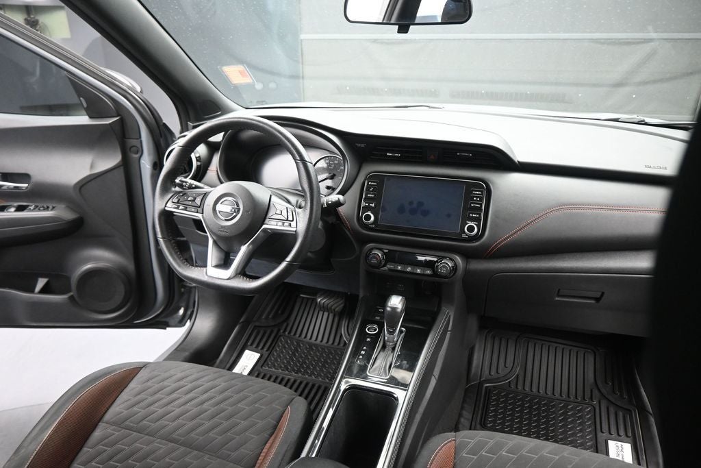 2021 Nissan Kicks SR