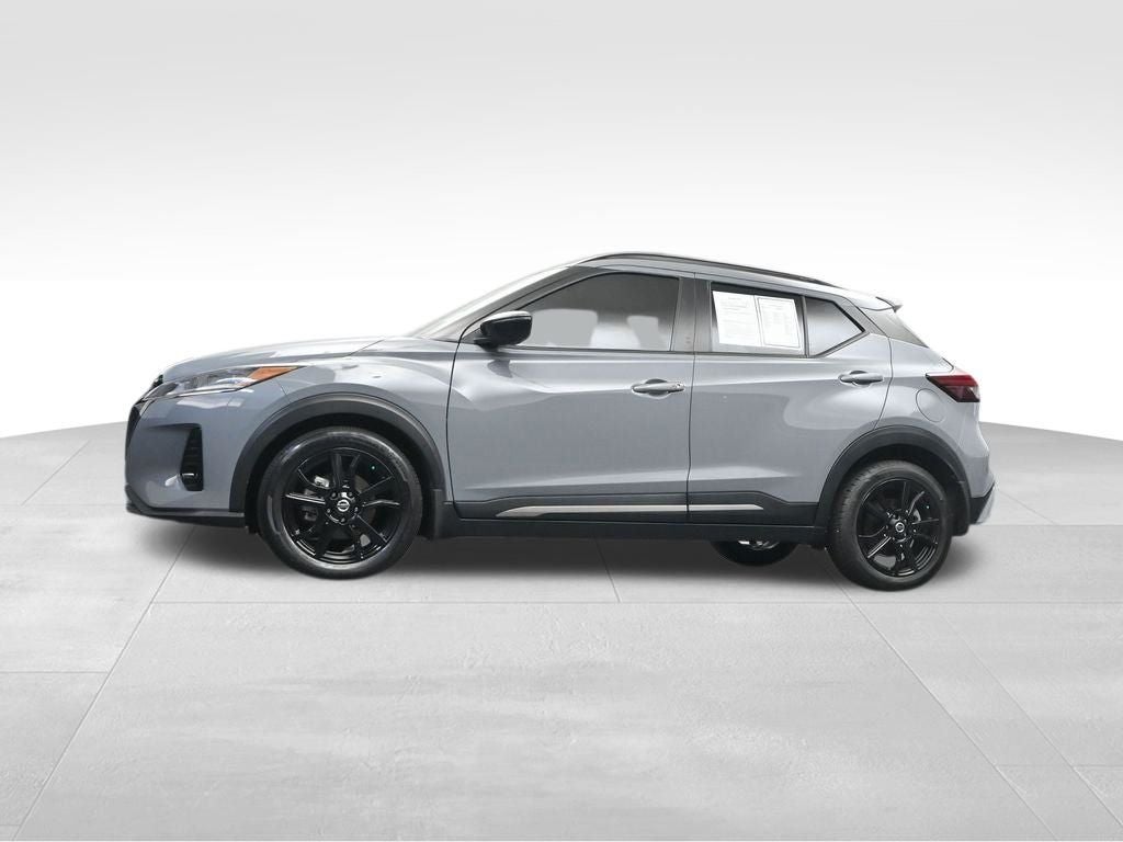 2021 Nissan Kicks SR