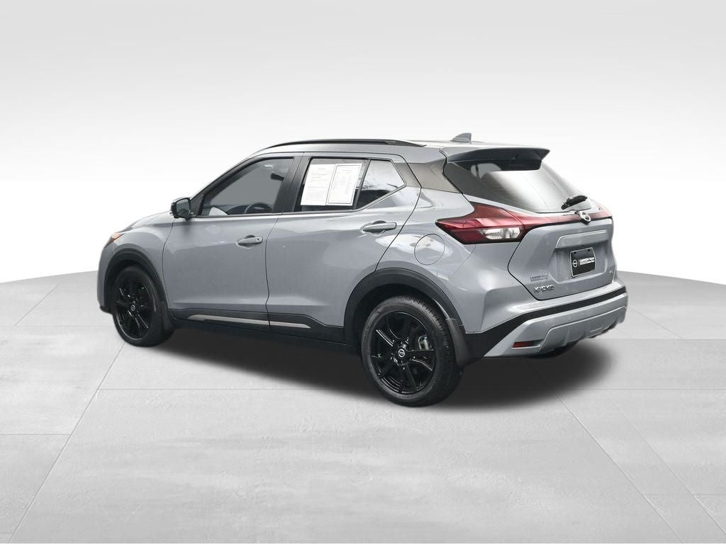2021 Nissan Kicks SR