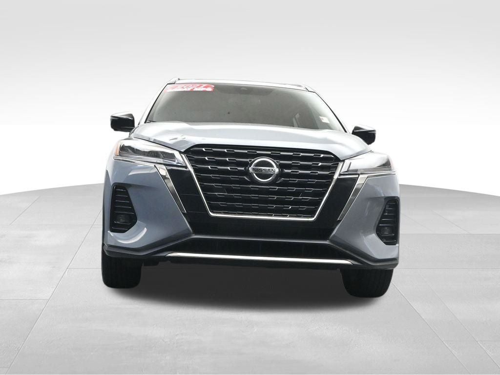 2021 Nissan Kicks SR