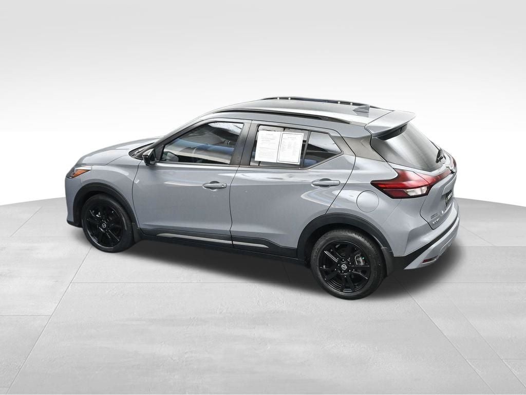 2021 Nissan Kicks SR