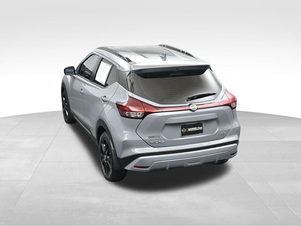 2021 Nissan Kicks SR