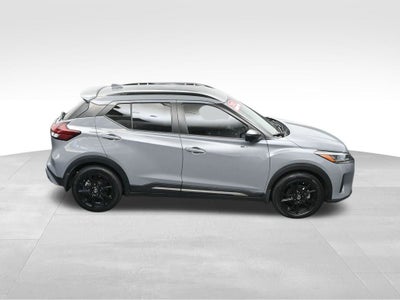 2021 Nissan Kicks SR