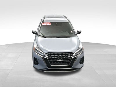2021 Nissan Kicks SR