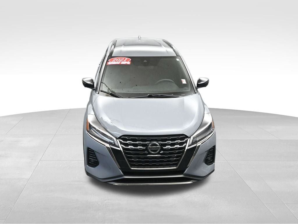 2021 Nissan Kicks SR