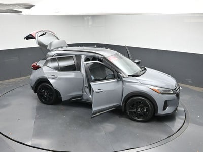 2021 Nissan Kicks SR