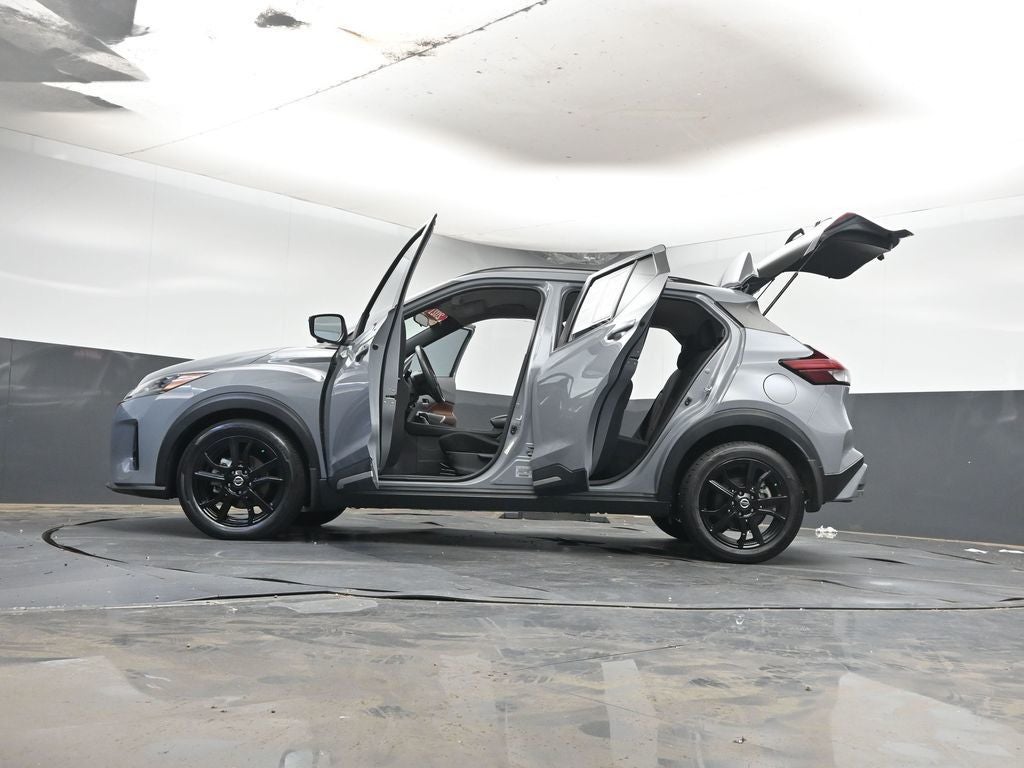 2021 Nissan Kicks SR