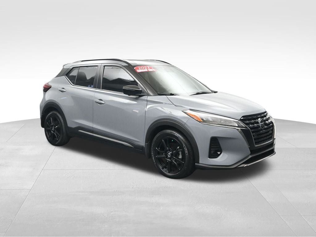 2021 Nissan Kicks SR