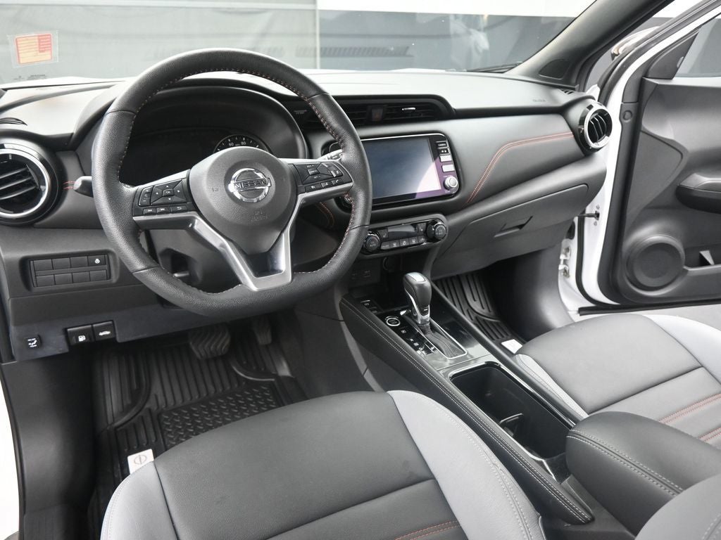 2021 Nissan Kicks SR