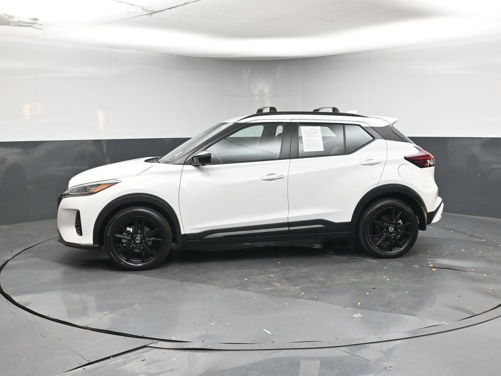 2021 Nissan Kicks SR