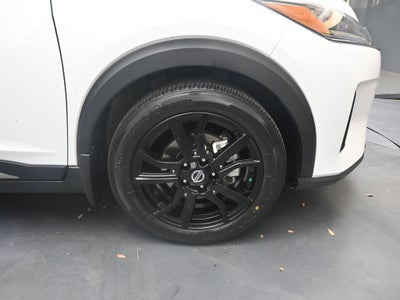 2021 Nissan Kicks SR