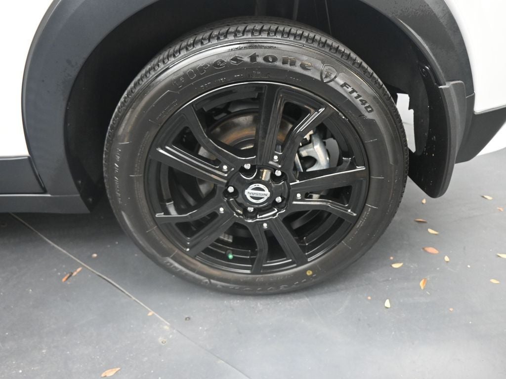 2021 Nissan Kicks SR