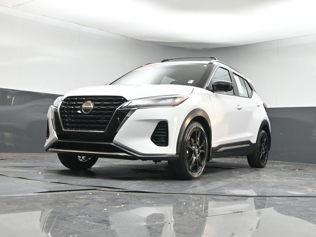 2021 Nissan Kicks SR