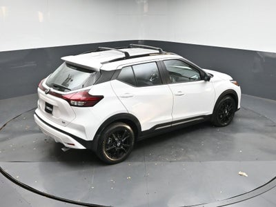 2021 Nissan Kicks SR