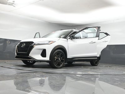 2021 Nissan Kicks SR