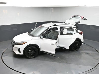 2021 Nissan Kicks SR