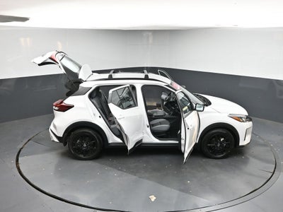 2021 Nissan Kicks SR
