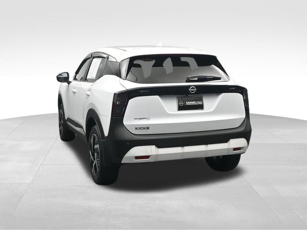 2025 Nissan Kicks SV