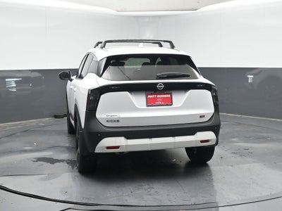 2025 Nissan Kicks SR