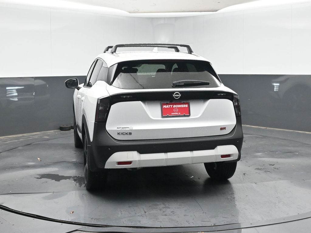 2025 Nissan Kicks SR