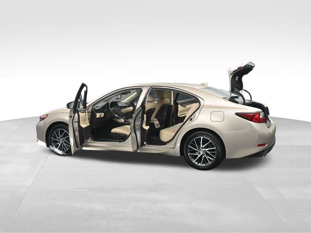 Photo 44