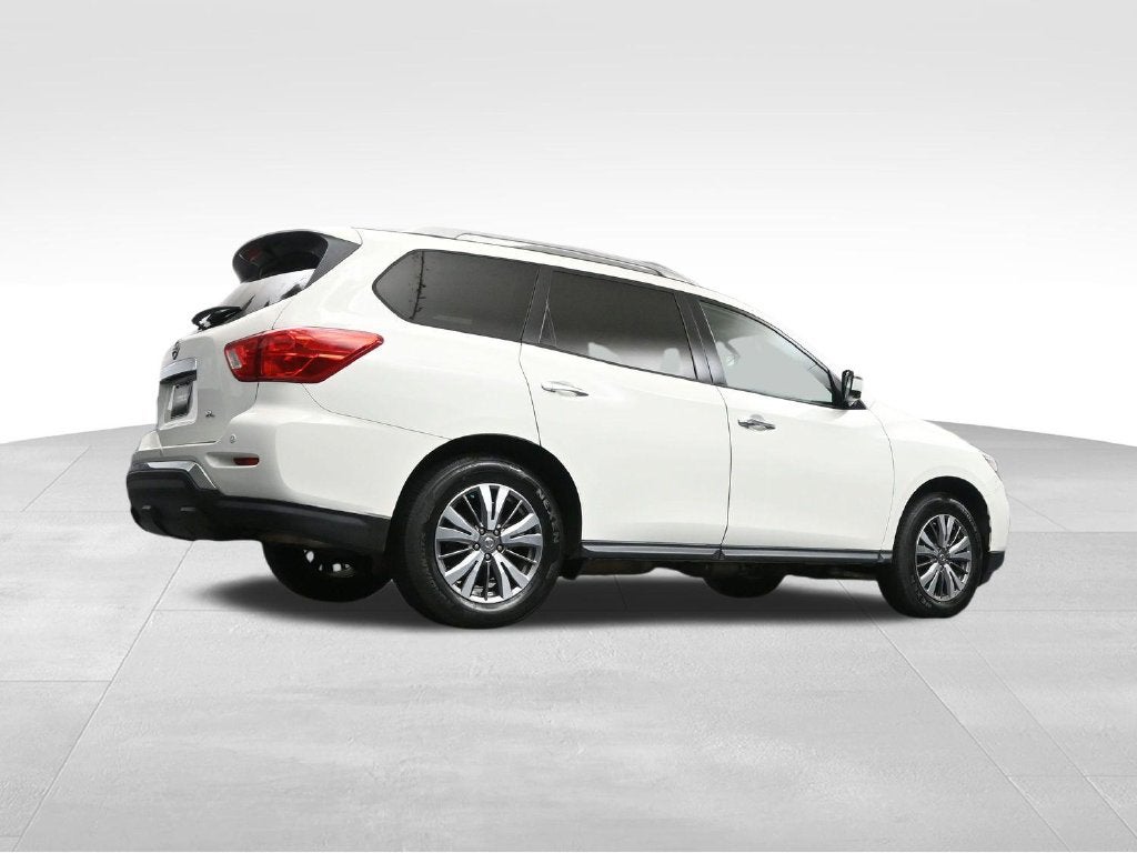 2020 Nissan Pathfinder SL