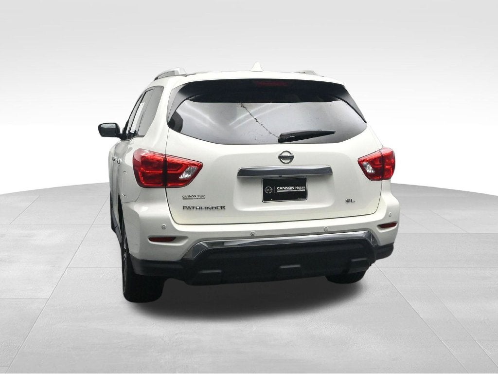 2020 Nissan Pathfinder SL