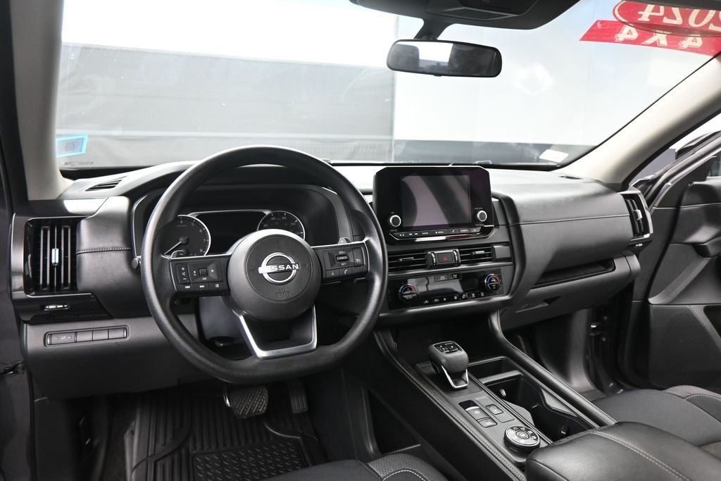 2024 Nissan Pathfinder S