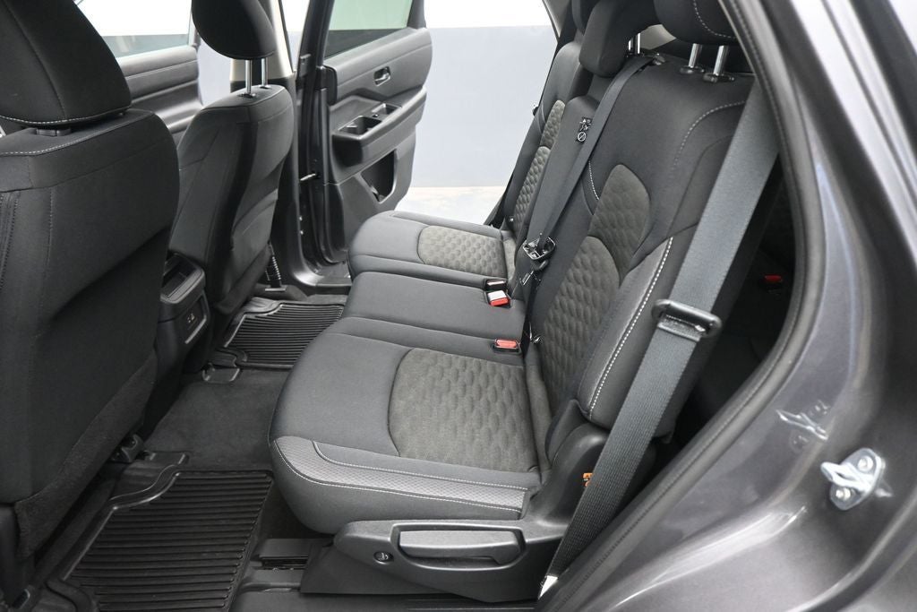 2024 Nissan Pathfinder S