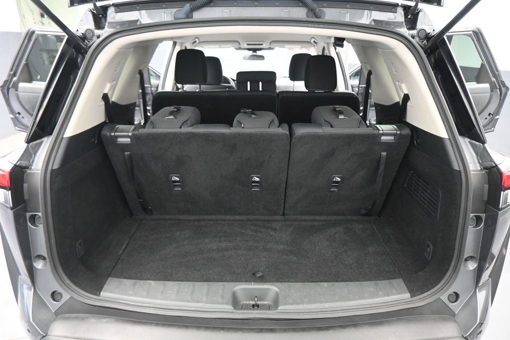 2024 Nissan Pathfinder S