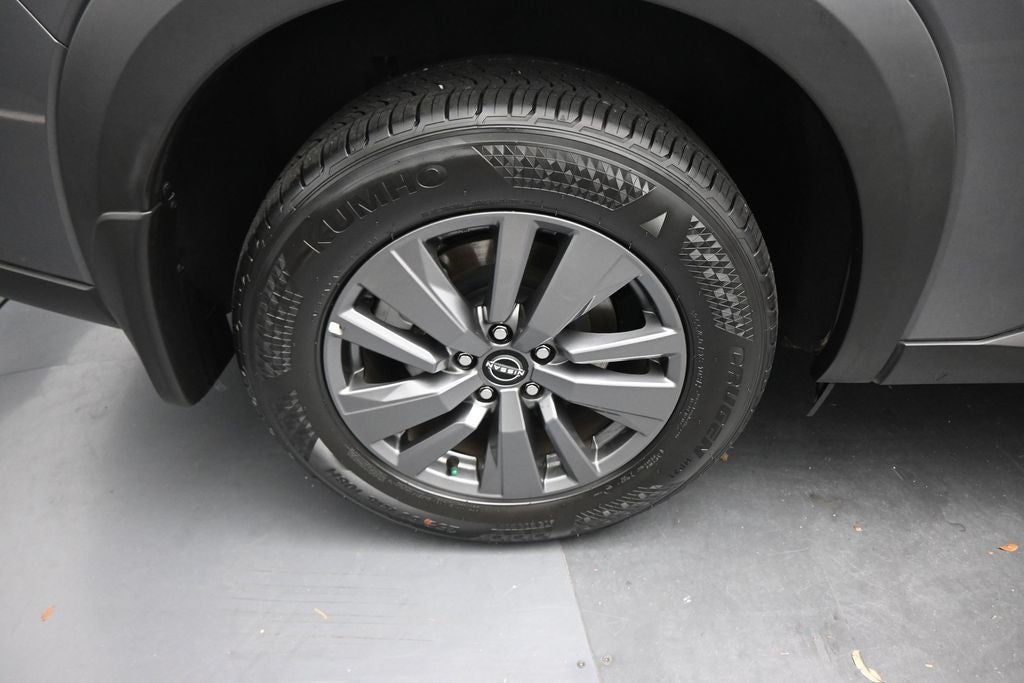 2024 Nissan Pathfinder S