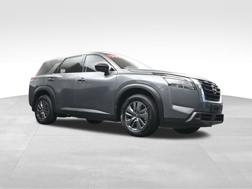 2024 Nissan Pathfinder S