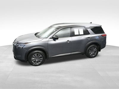 2024 Nissan Pathfinder S
