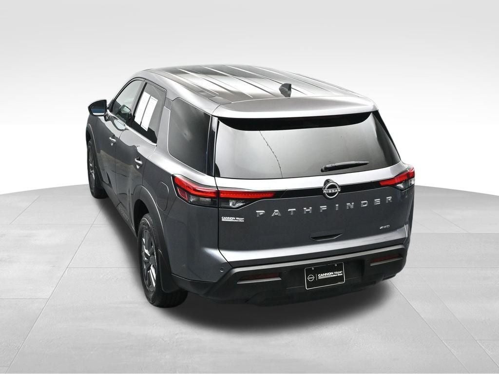 2024 Nissan Pathfinder S