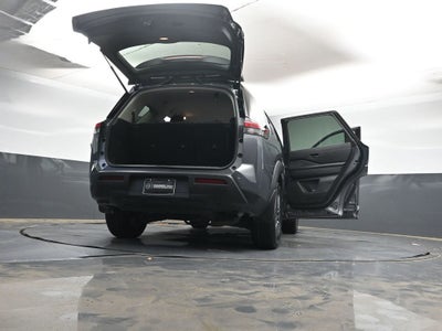 2024 Nissan Pathfinder S