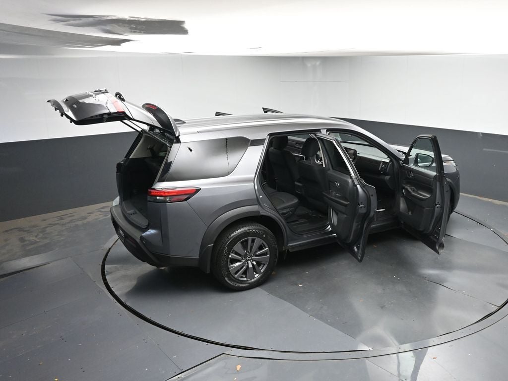 2024 Nissan Pathfinder S