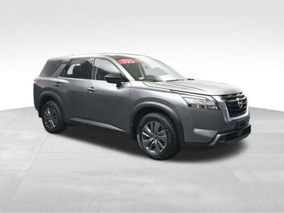 2024 Nissan Pathfinder S