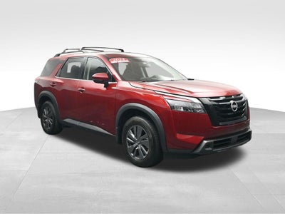 2024 Nissan Pathfinder SV