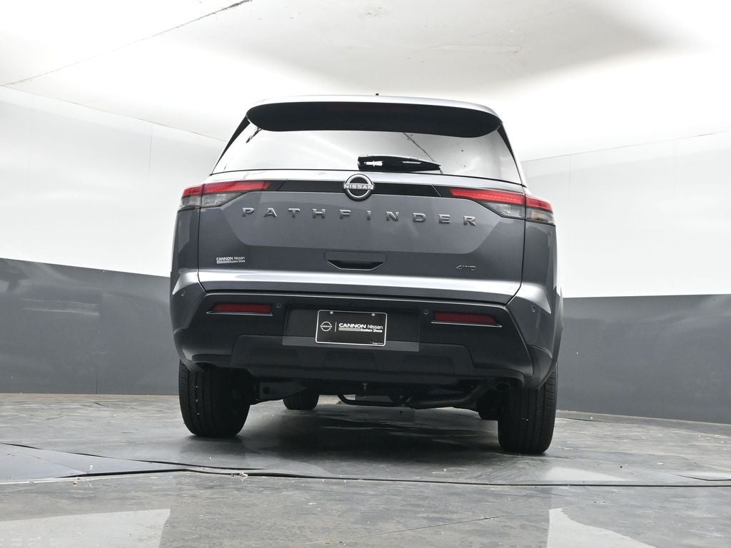 2026 Nissan Pathfinder SV