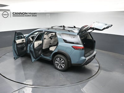 2026 Nissan Pathfinder SL