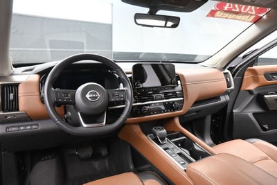 2024 Nissan Pathfinder Platinum